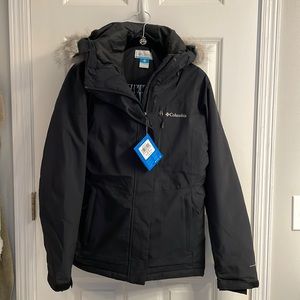 New with tags! Columbia Omni tech women’s jacket